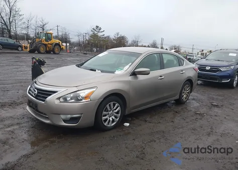 2014 Nissan Altima 2.5 S z USA, uszkodzony, nr VIN 1N4AL3AP1EC279575